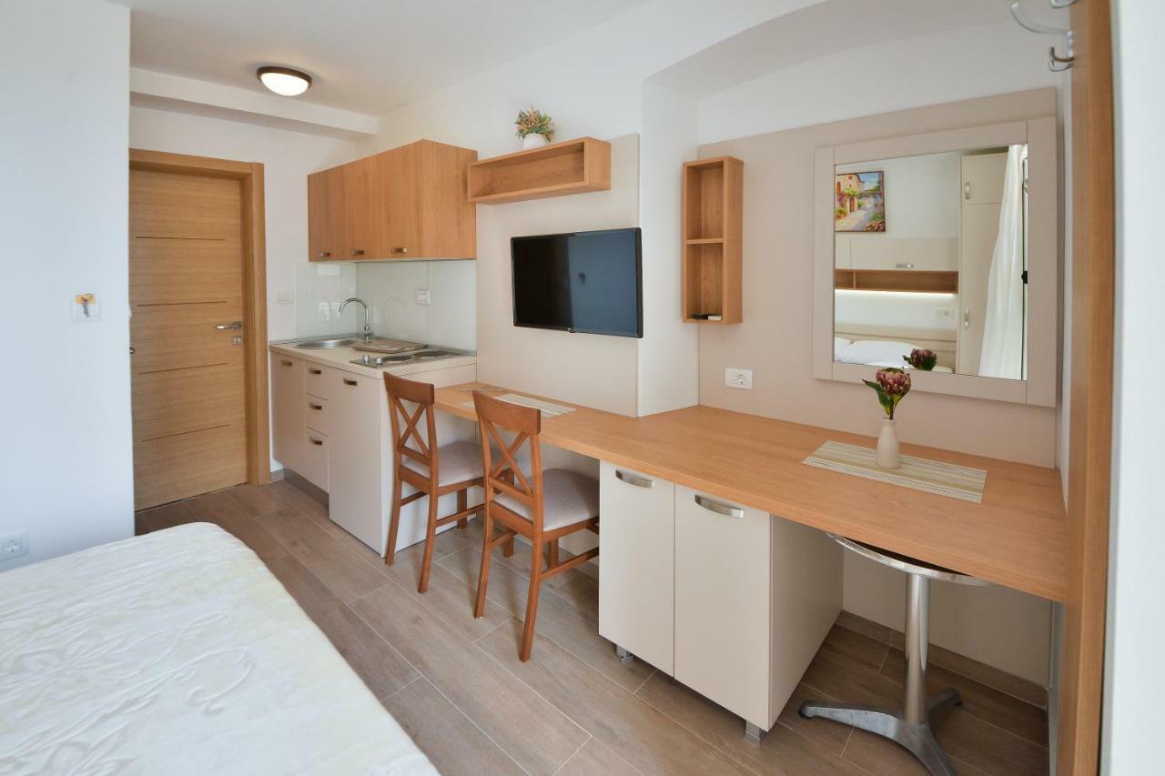 Apartmani Ljubo Rafailovic 2 Рафаиловичи Екстериор снимка