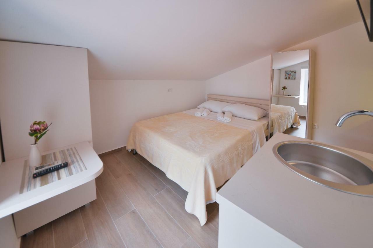 Apartmani Ljubo Rafailovic 2 Рафаиловичи Екстериор снимка