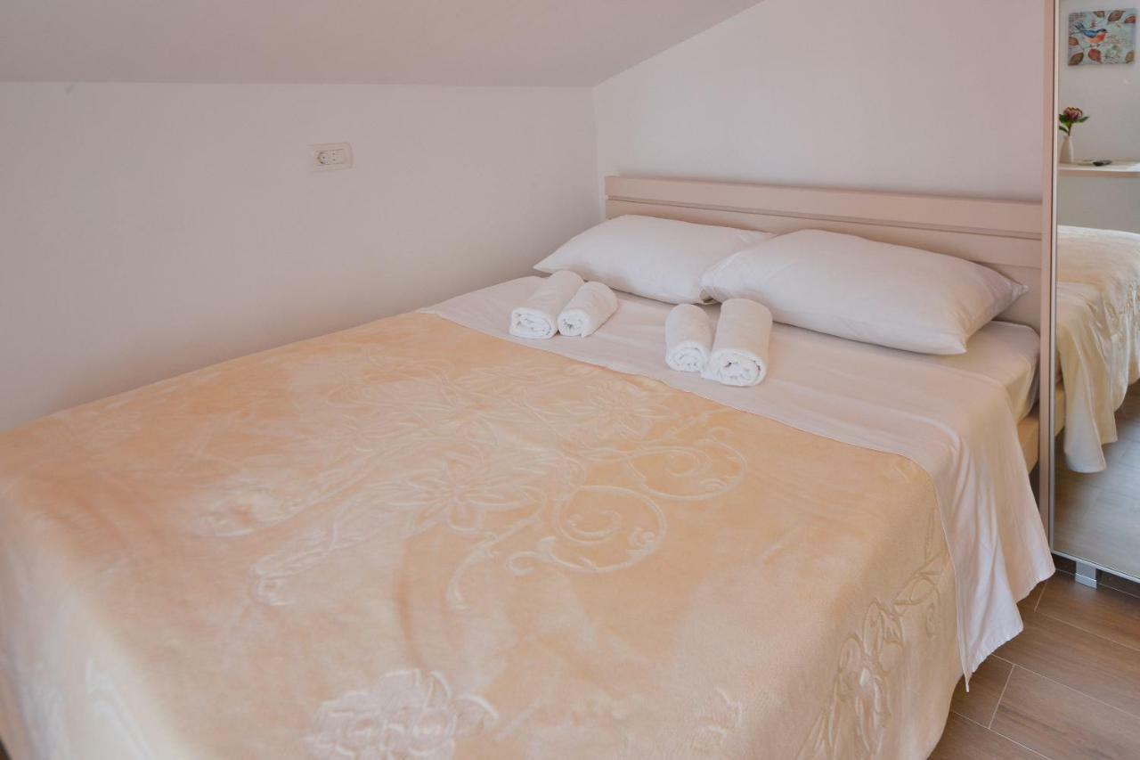 Apartmani Ljubo Rafailovic 2 Рафаиловичи Екстериор снимка