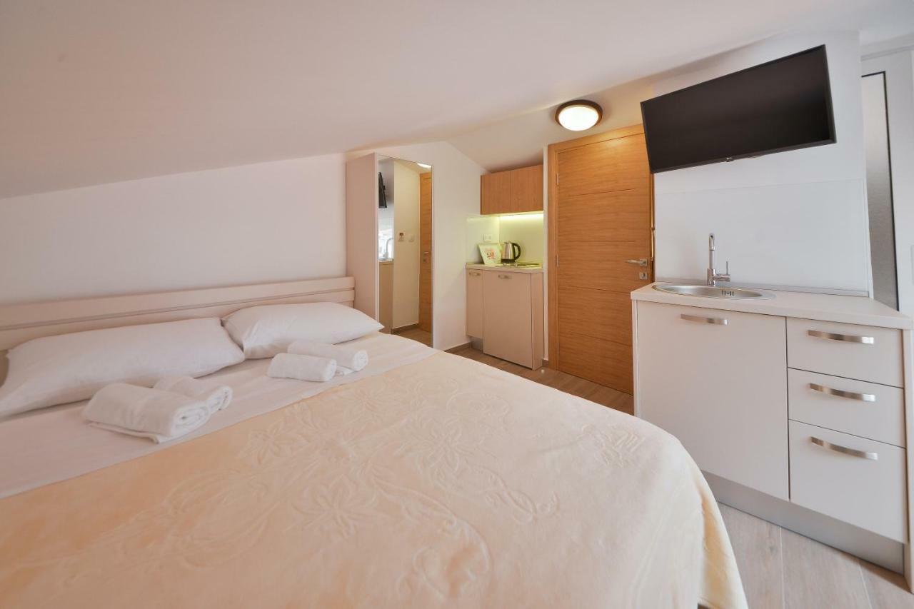 Apartmani Ljubo Rafailovic 2 Рафаиловичи Екстериор снимка